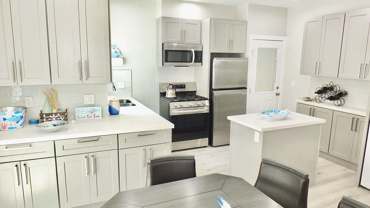 Photo of Kitchen in Peninsula