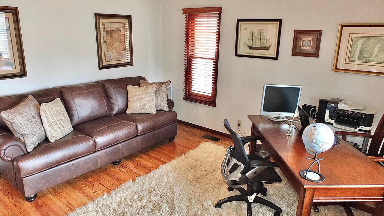 Photo of Livingroom in Belmont Heights