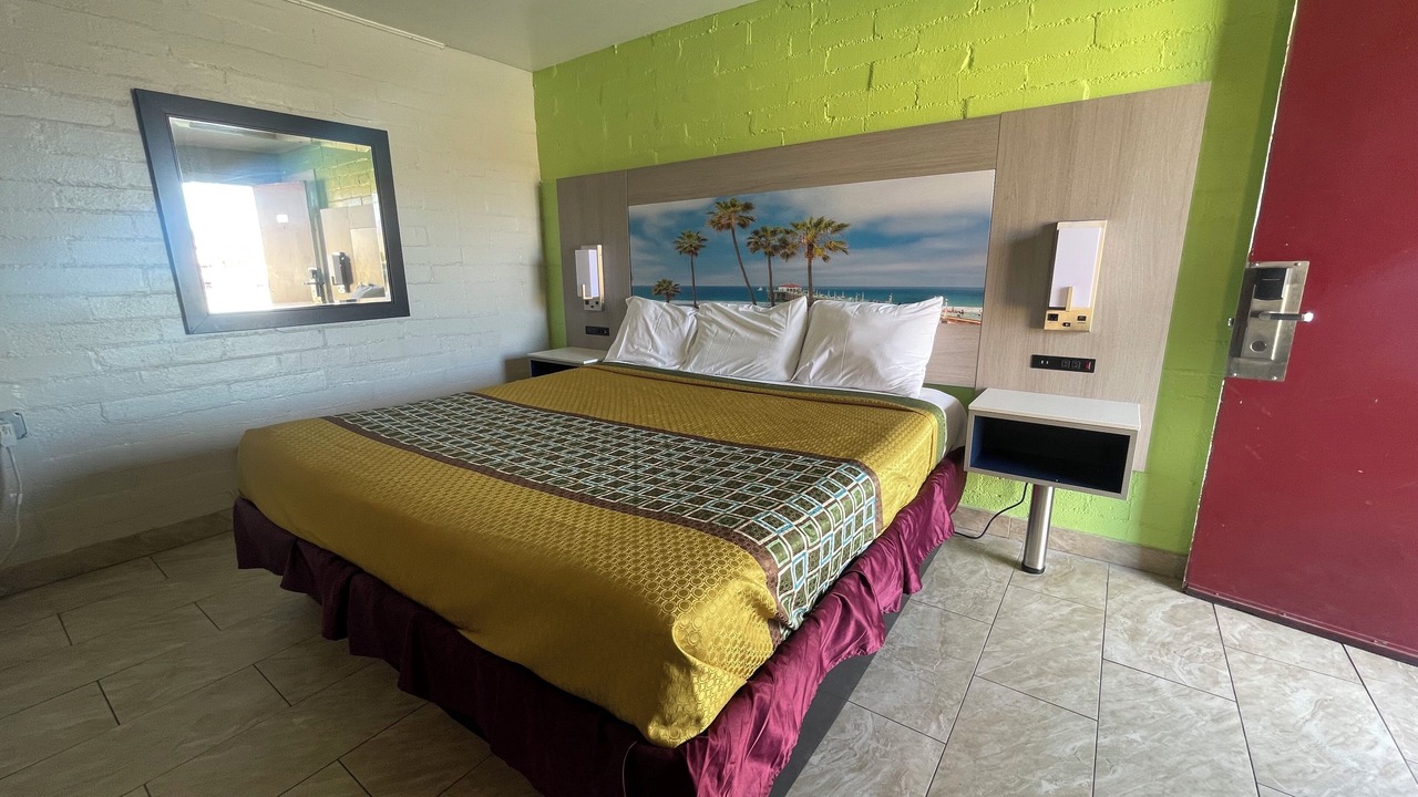 Photo of Bedroom in Apple Valley