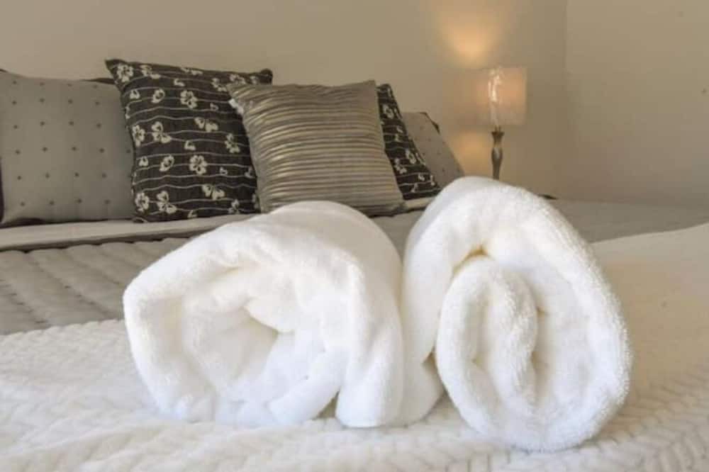 Photo of Bedroom in Rialto