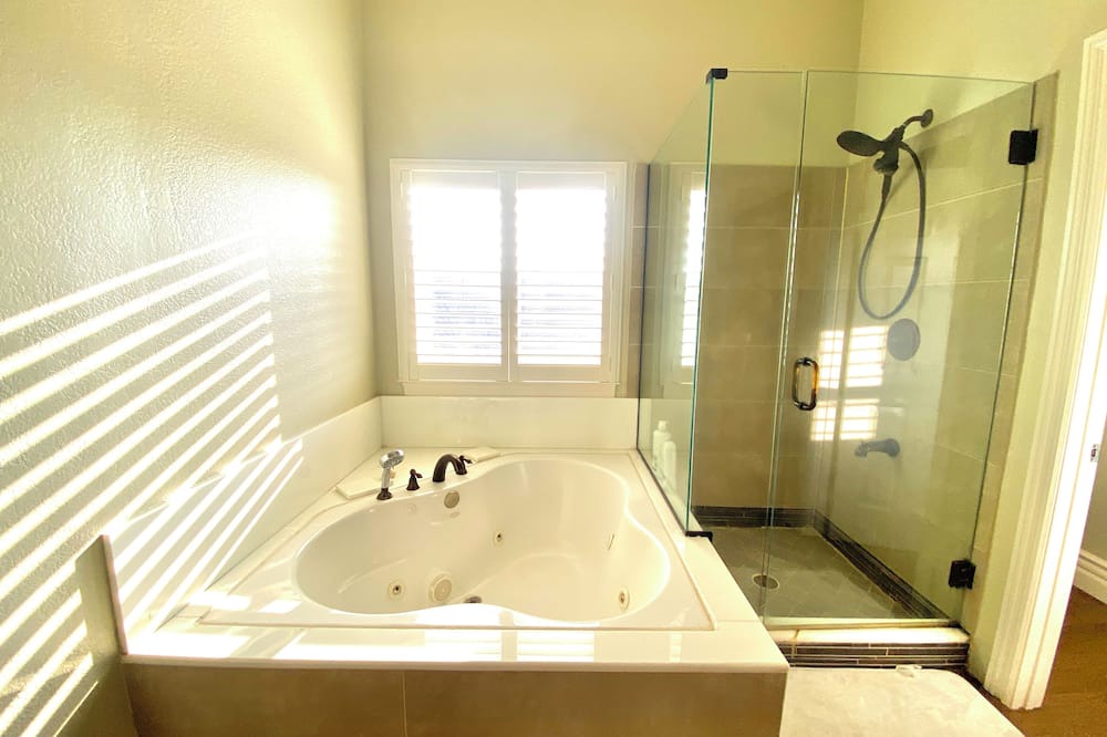 Photo of Bathroom in Chino
