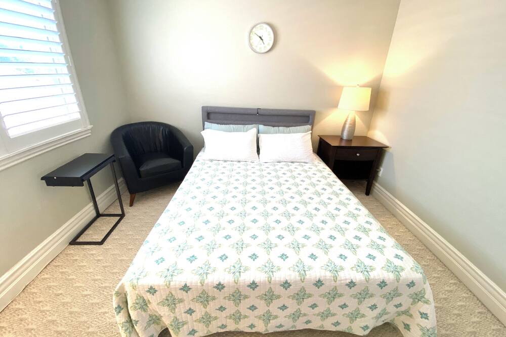 Photo of Bedroom in Chino