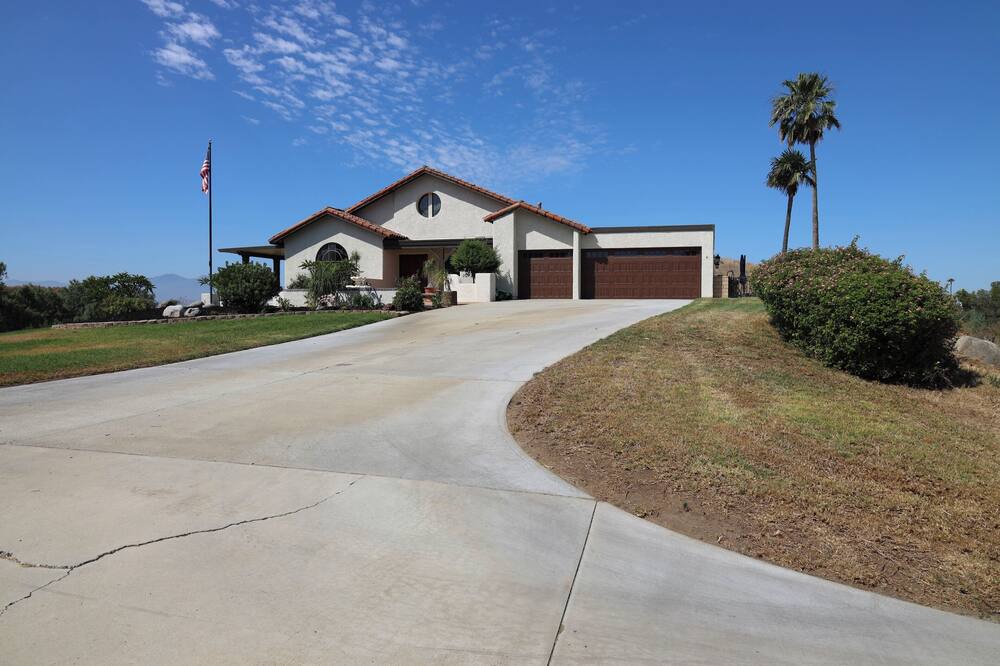 Photo of Outdoor in Jurupa Valley