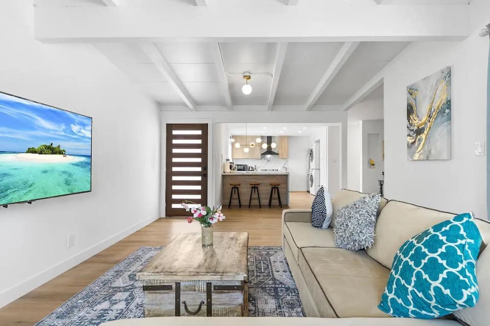 Photo of Livingroom in Rowland Heights