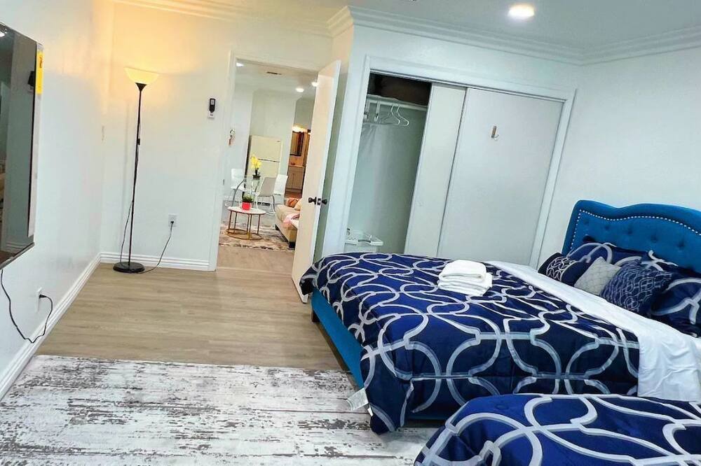 Photo of Bedroom in Westmont