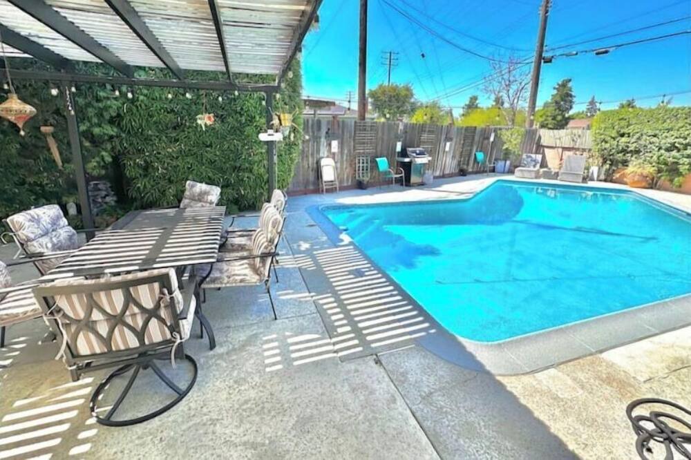 Photo of Outdoor in Whittier