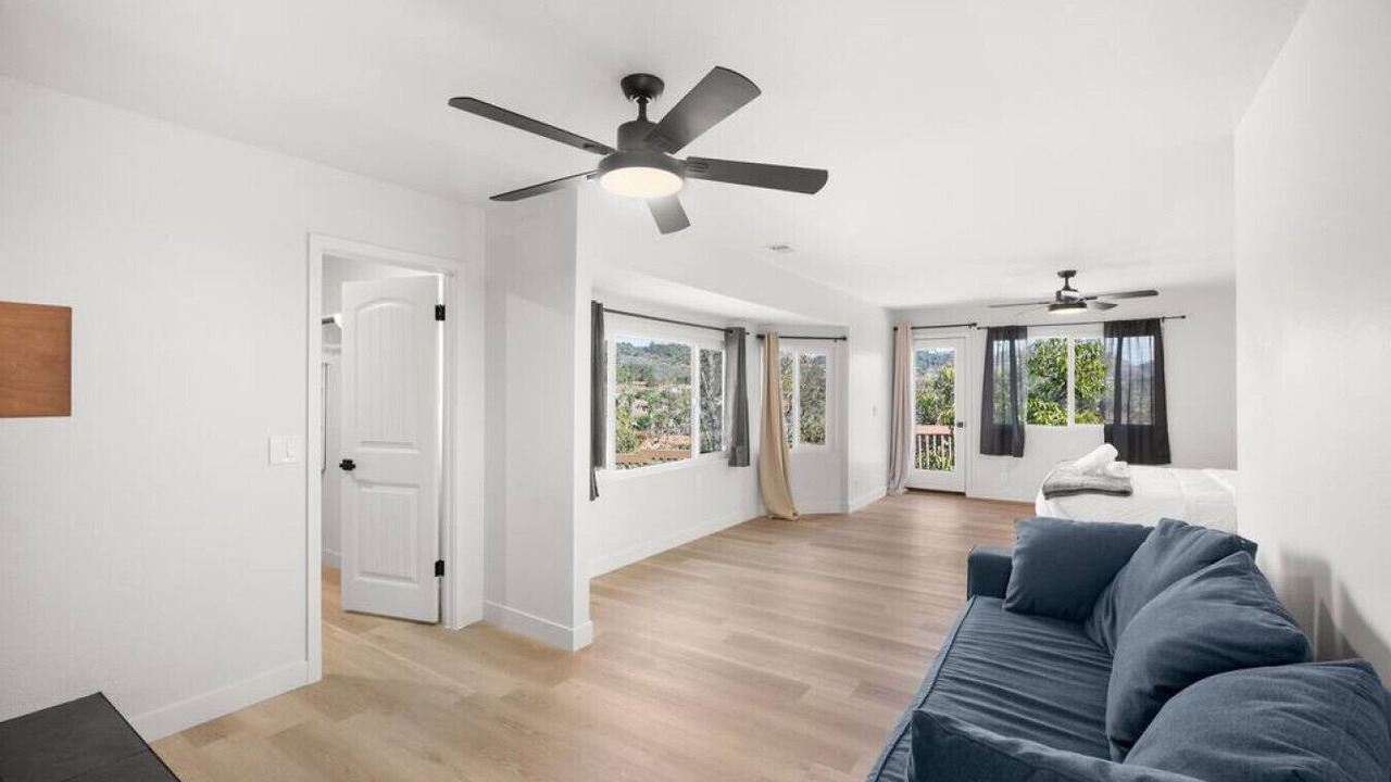 Photo of Livingroom in Vista