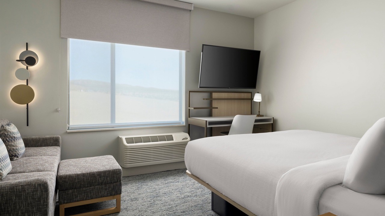 Photo of Bedroom in Barstow