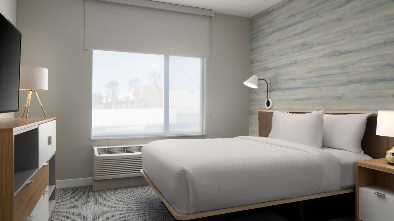 Photo of Bedroom in Barstow