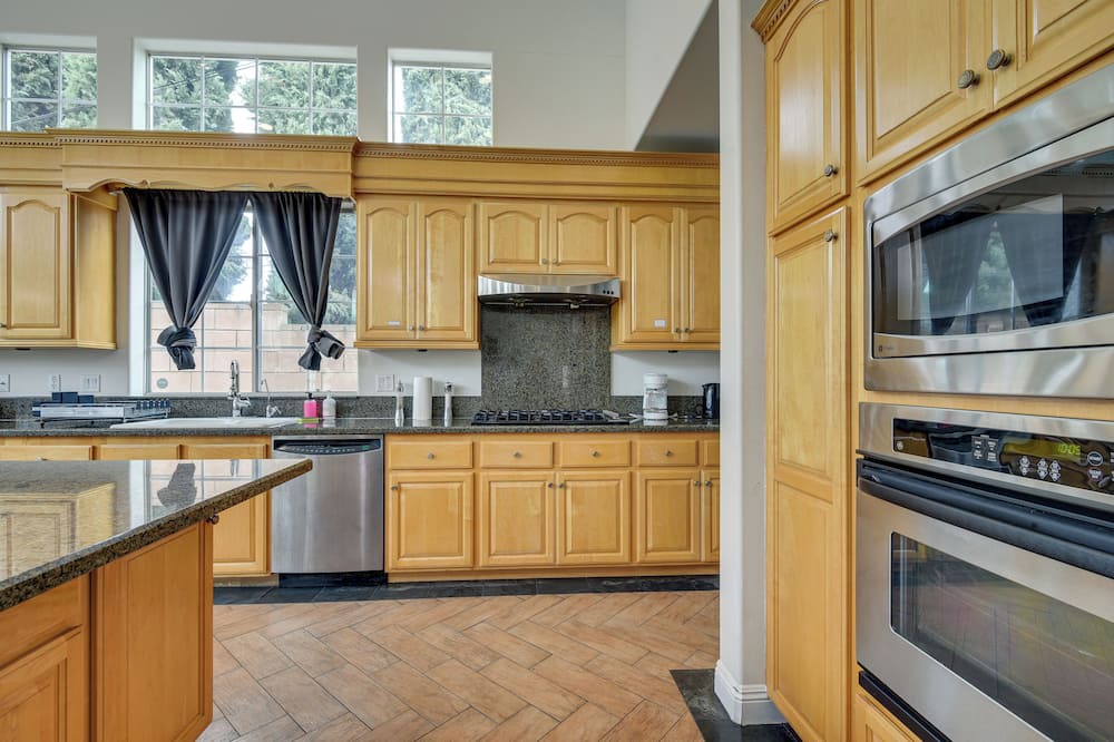 Photo of Kitchen in Rowland Heights