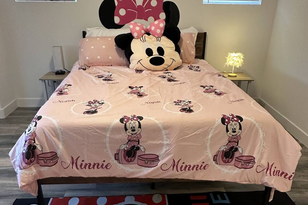 Photo of Bedroom in El Monte