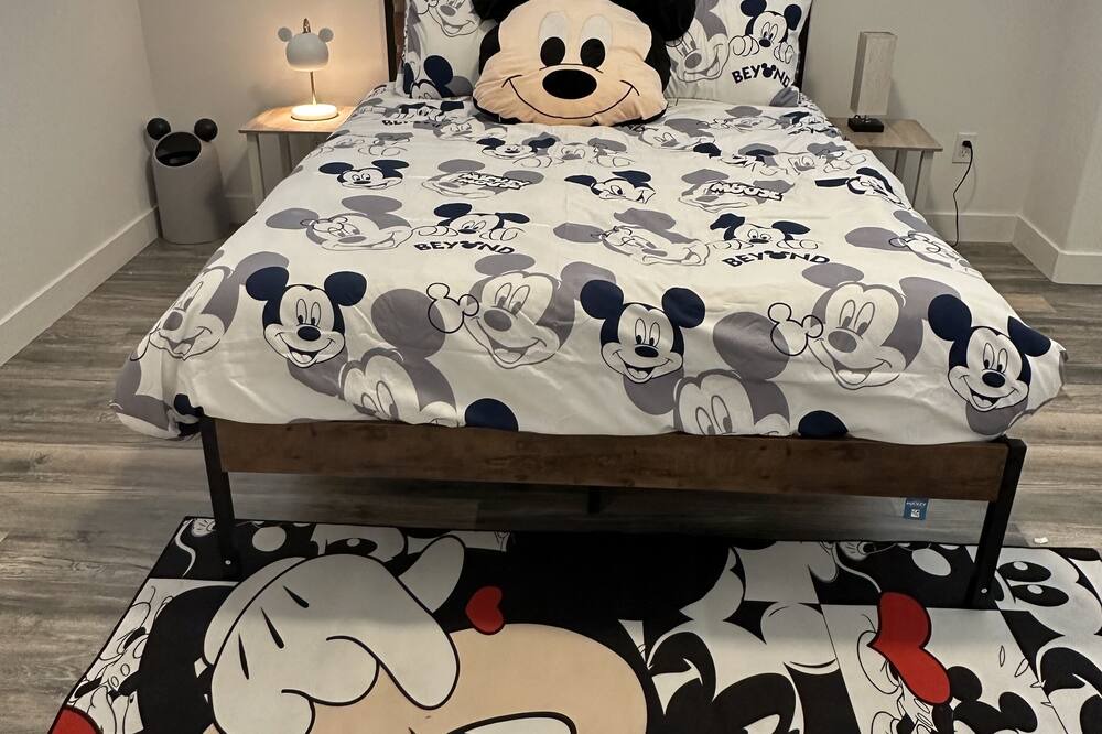 Photo of Bedroom in El Monte