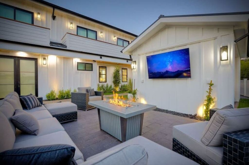 Photo of Outdoor in College West