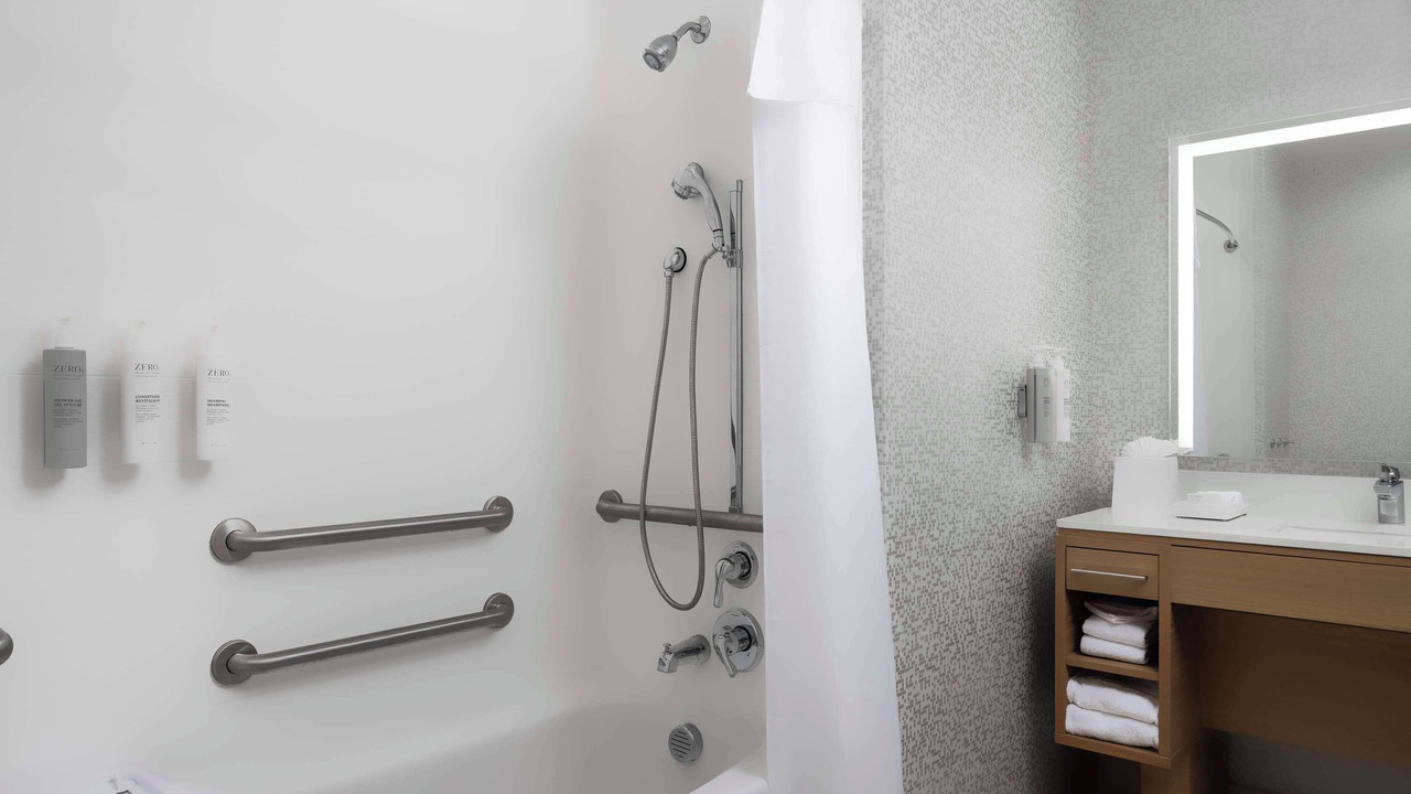 Photo of Bathroom in Marina