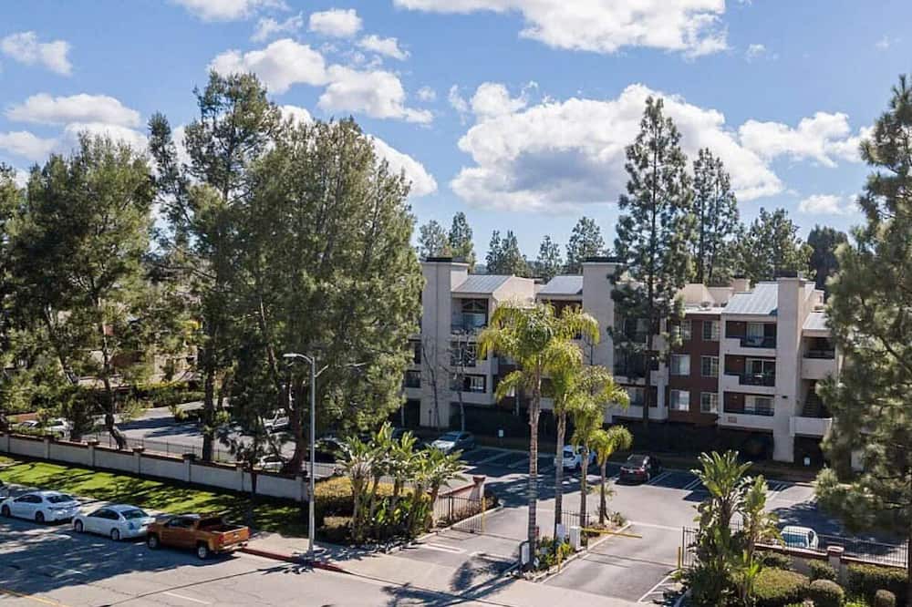 Photo of Outdoor in Warner Center