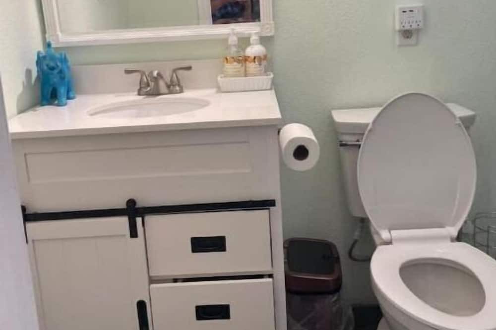 Photo of Bathroom in Val Verde