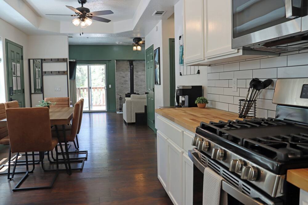 Photo of Kitchen in Wrightwood