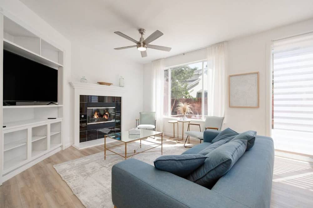 Photo of Livingroom in North Natomas