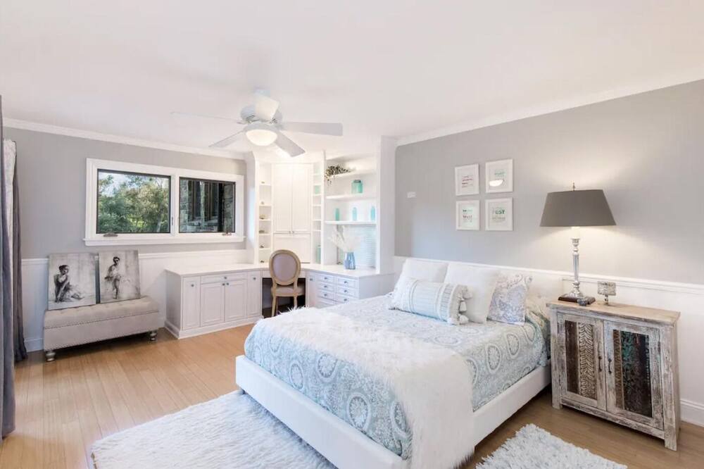 Photo of Bedroom in Cowan Heights