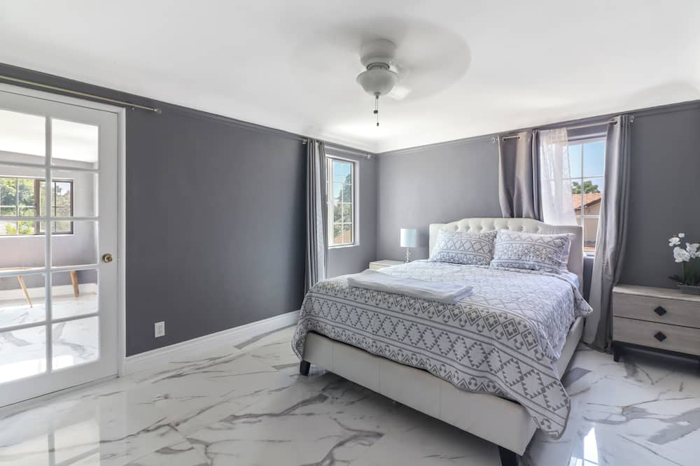 Photo of Bedroom in Anaheim Colony Historic District