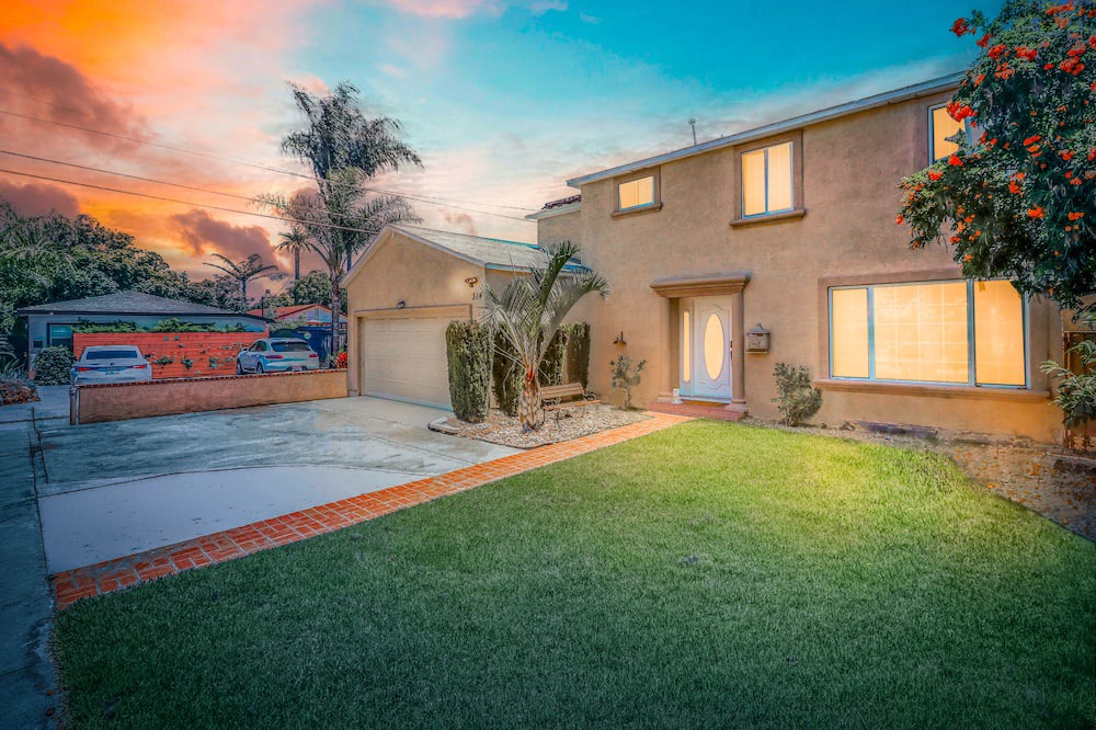 Photo of Outdoor in Anaheim Colony Historic District