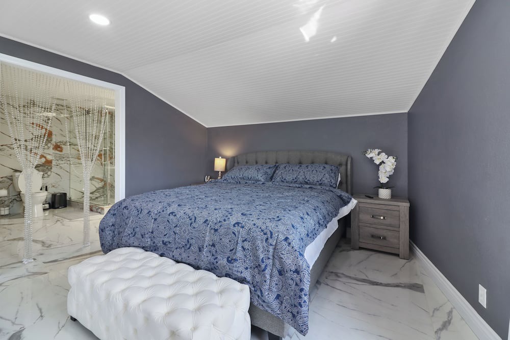 Photo of Bedroom in Anaheim Colony Historic District