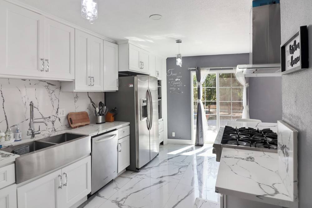 Photo of Kitchen in Anaheim Colony Historic District