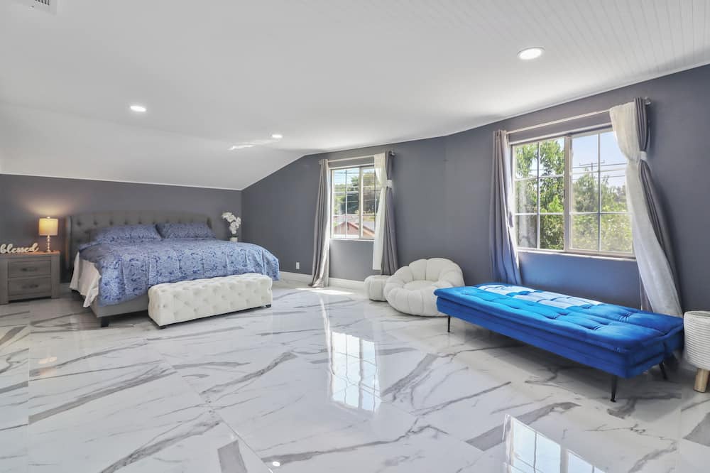 Photo of Bedroom in Anaheim Colony Historic District