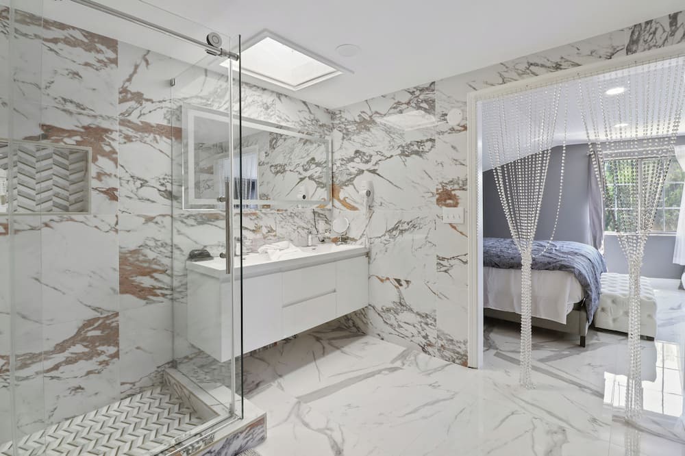 Photo of Bathroom in Anaheim Colony Historic District