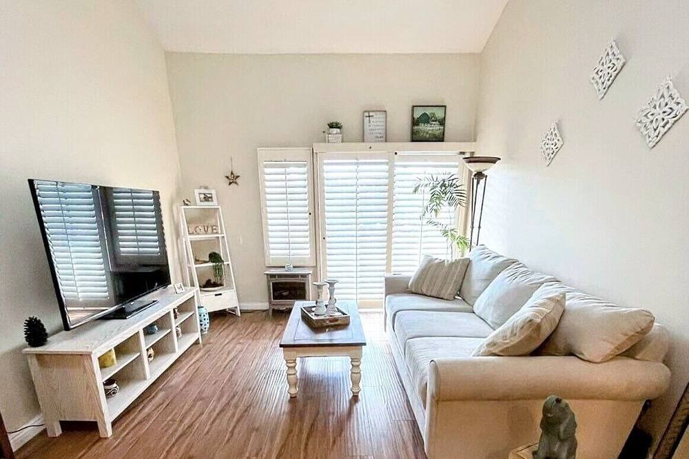 Photo of Bedroom in Serra Mesa