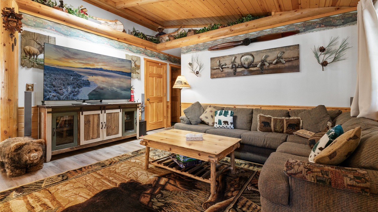 Photo of Livingroom in Fox Farm
