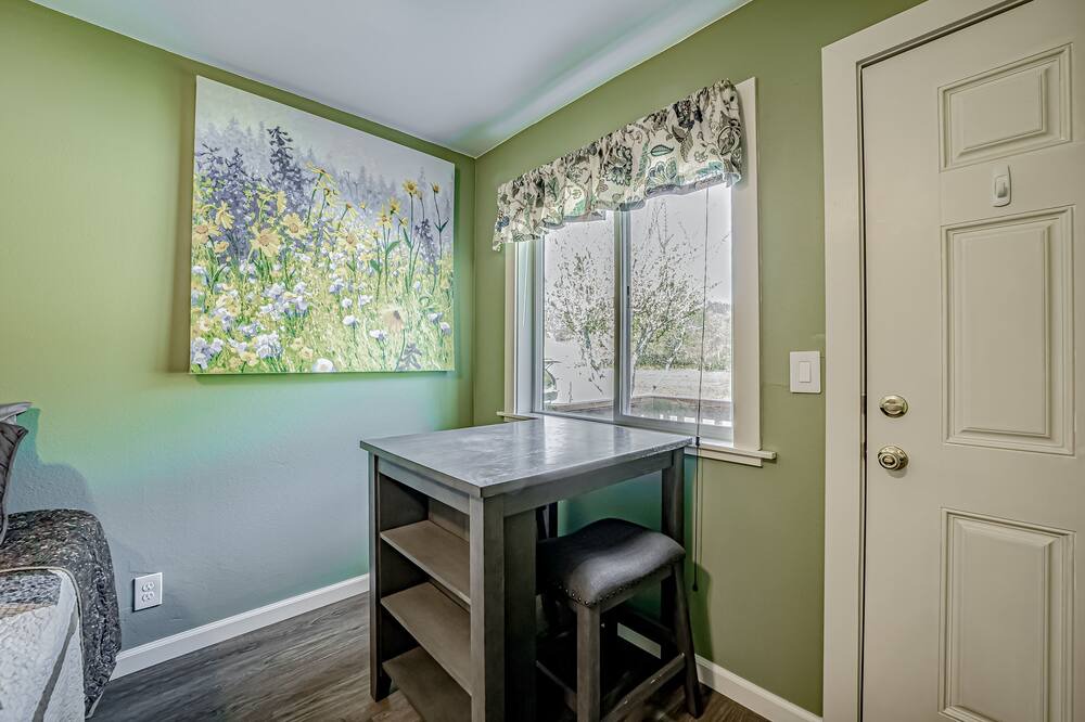 Photo of Bedroom in Orick