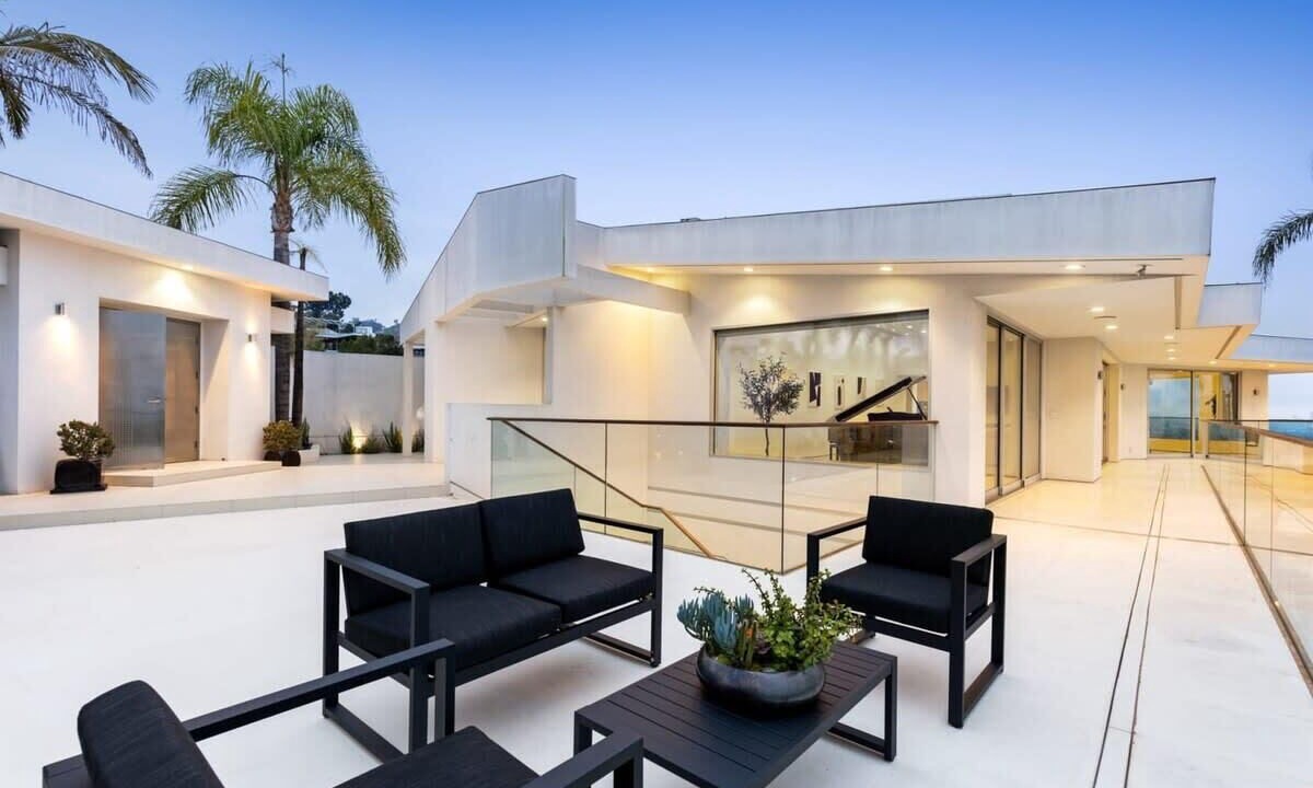 Photo of Outdoor in The Bird Streets