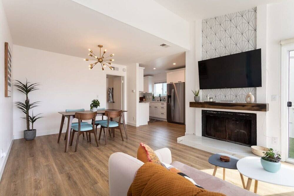 Photo of Bedroom in Gas Lamp Section