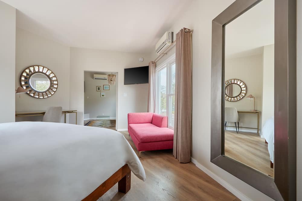 Photo of Bedroom in Beverly Hills