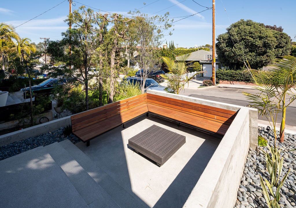 Photo of Outdoor in Hill Section