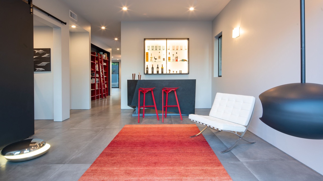 Photo of Livingroom in Hill Section