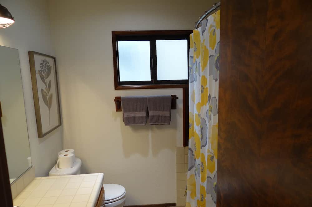 Photo of Bathroom in Big Bear