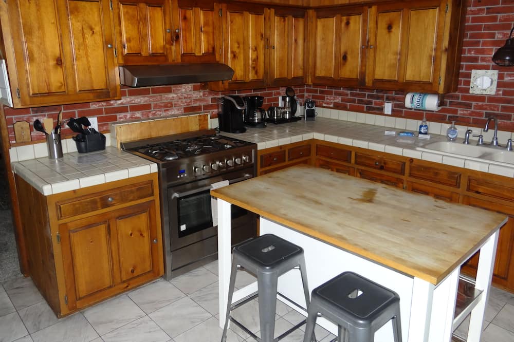 Photo of Kitchen in Big Bear
