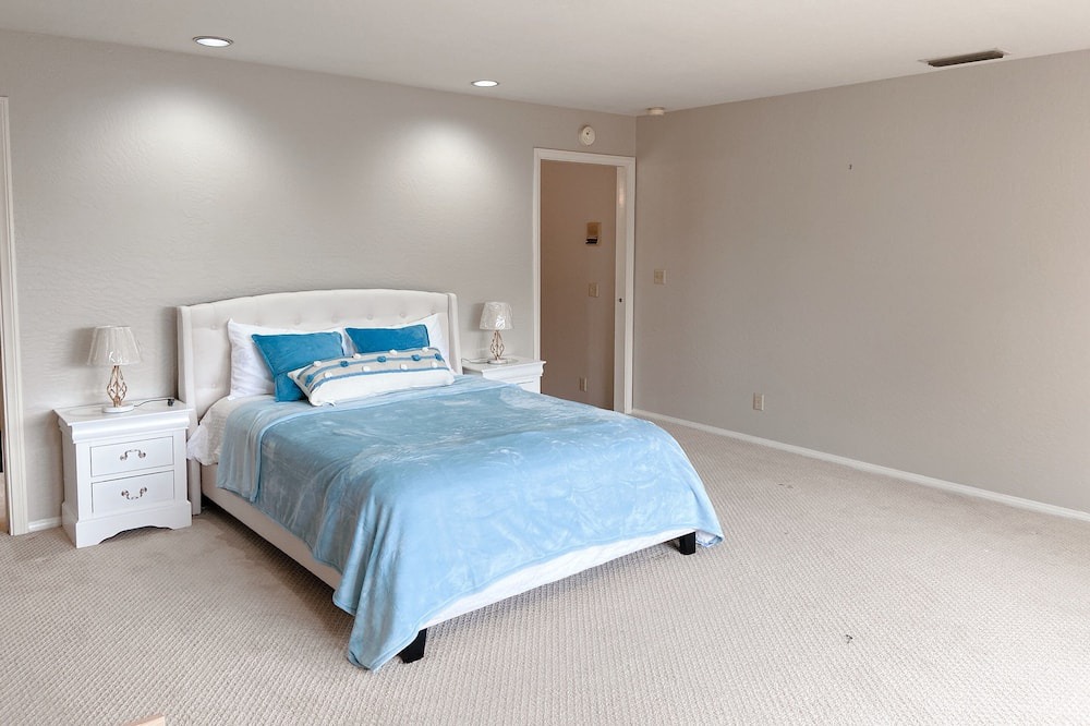Photo of Bedroom in Pasadena