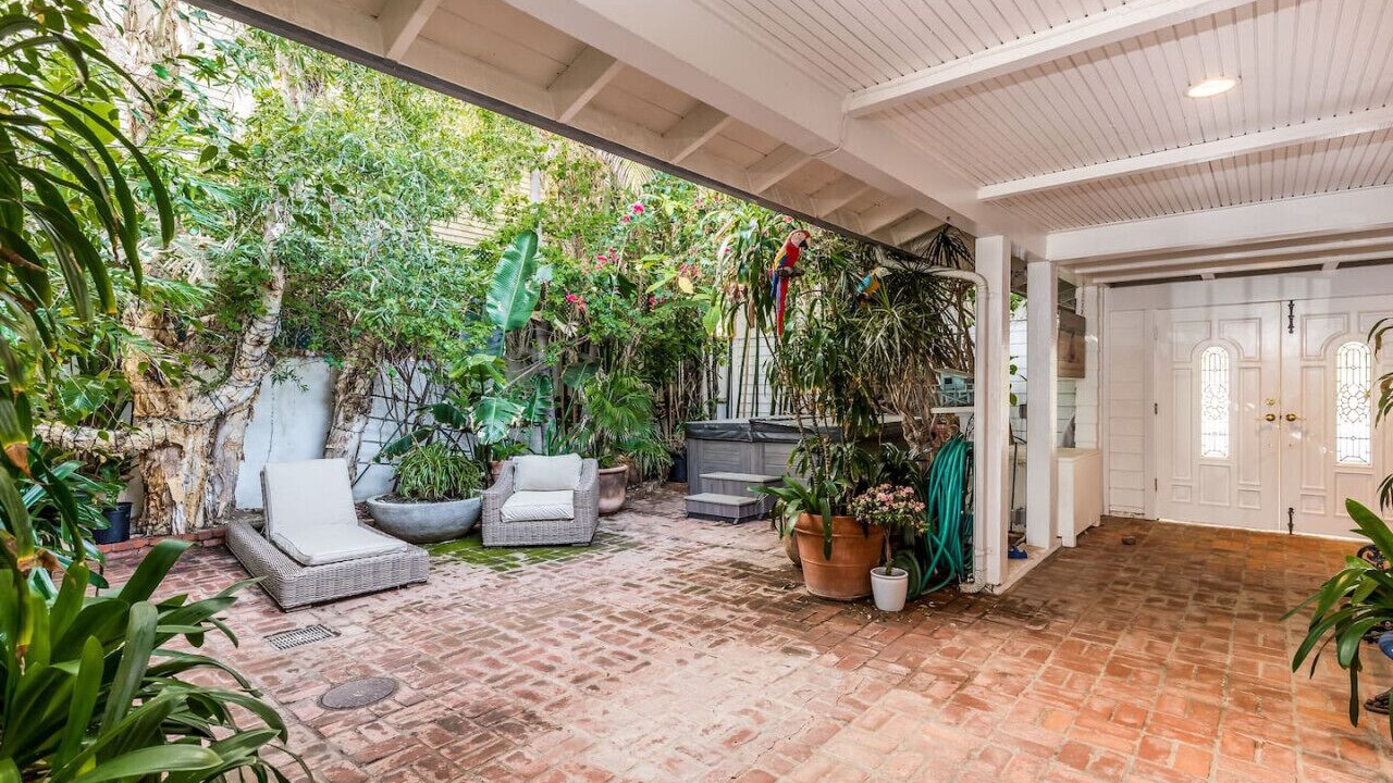 Photo of Patio Balcony in Eastern Malibu