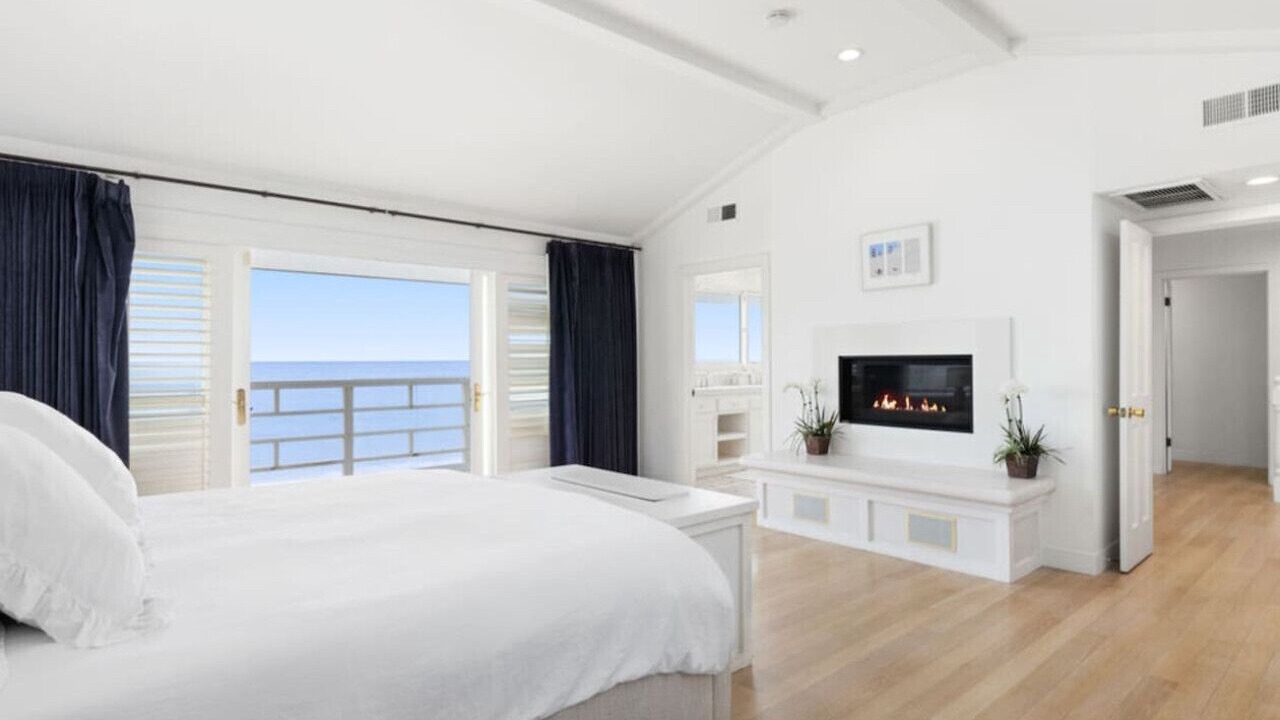Photo of Bedroom in Eastern Malibu