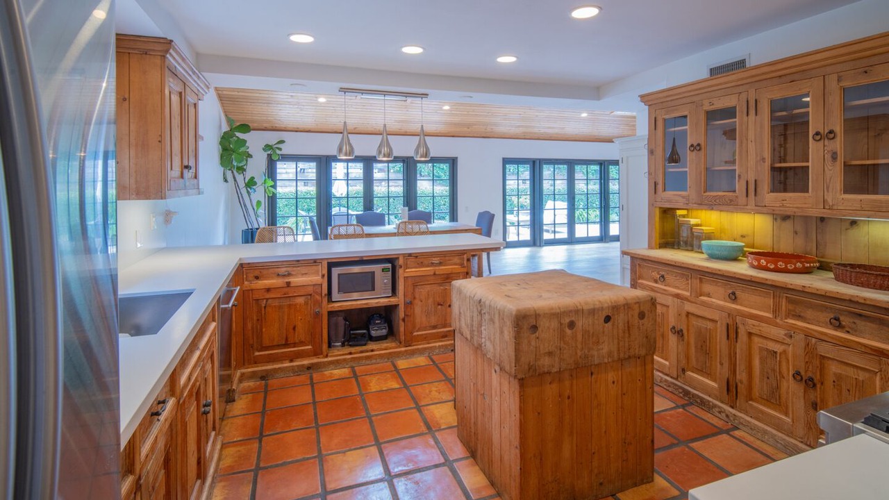 Photo of Kitchen in Western Malibu