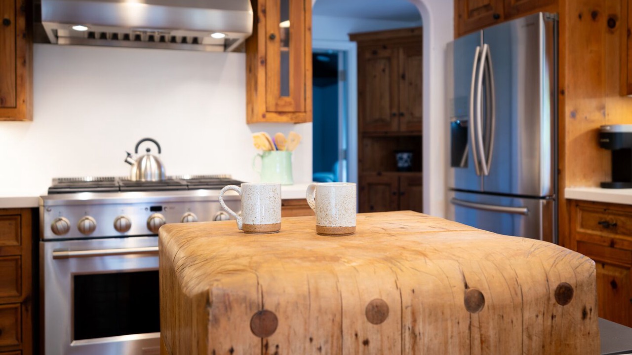 Photo of Kitchen in Western Malibu
