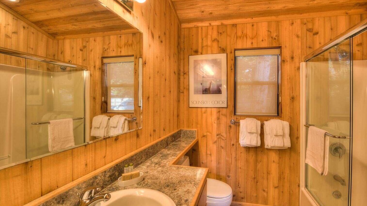Photo of Bathroom in Sea Ranch