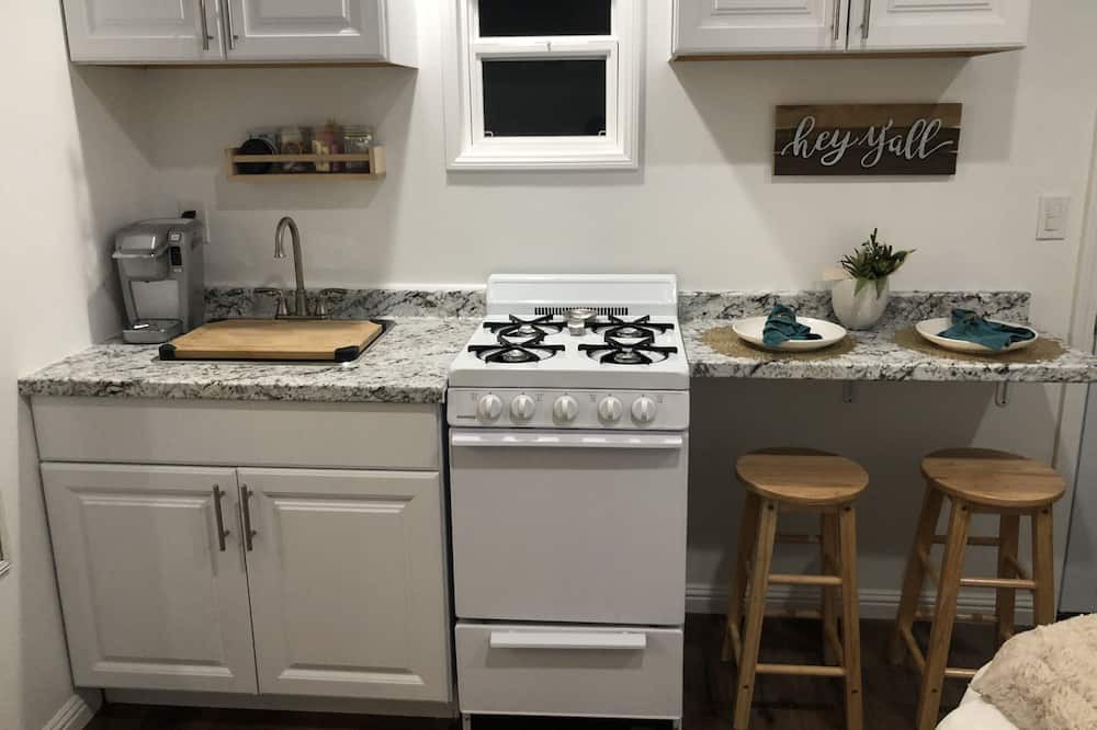 Photo of Kitchen in Castaic