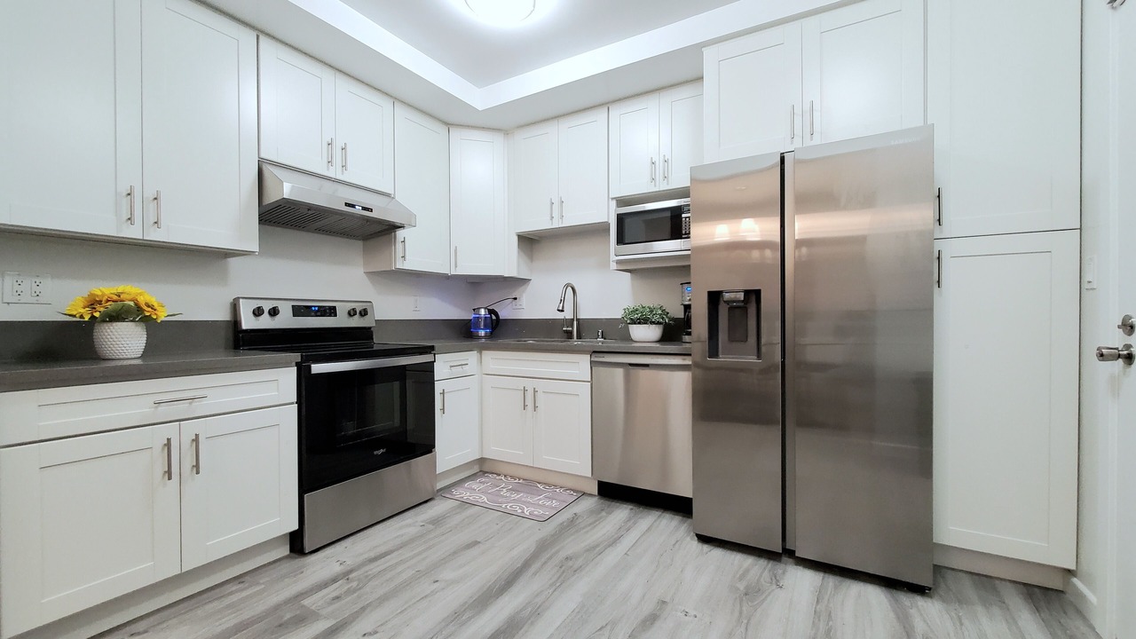 Photo of Kitchen in North of Wilshire