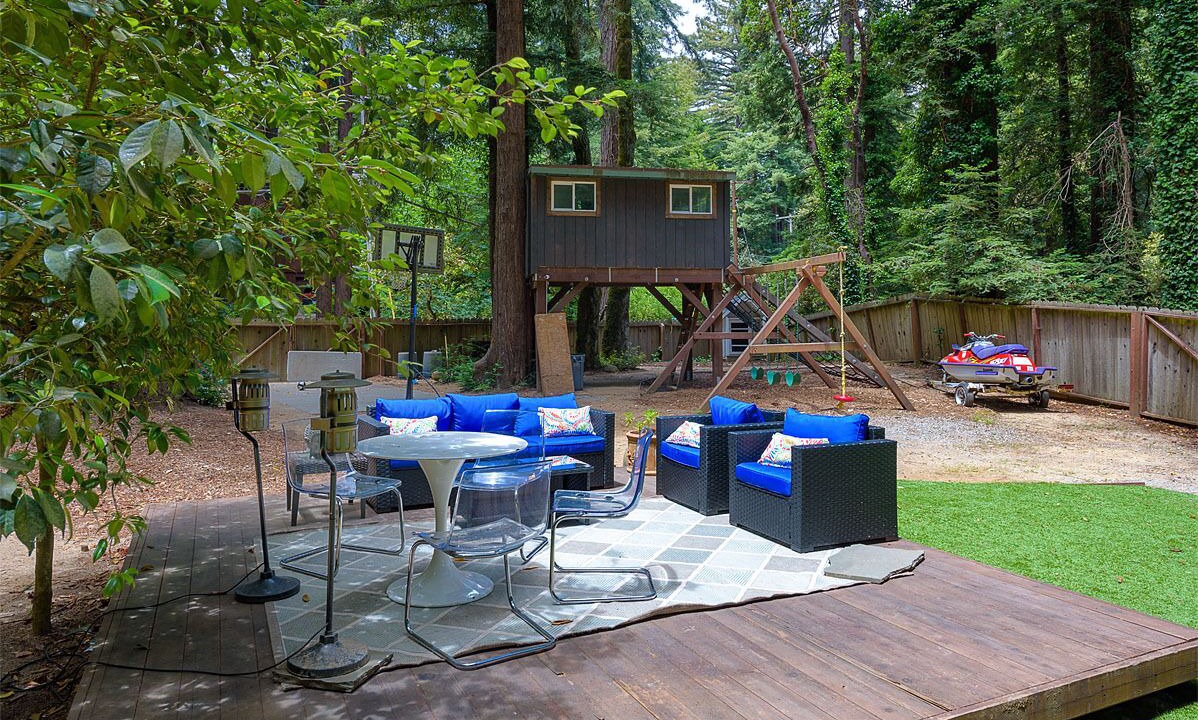 Photo of Outdoor in Redwood City
