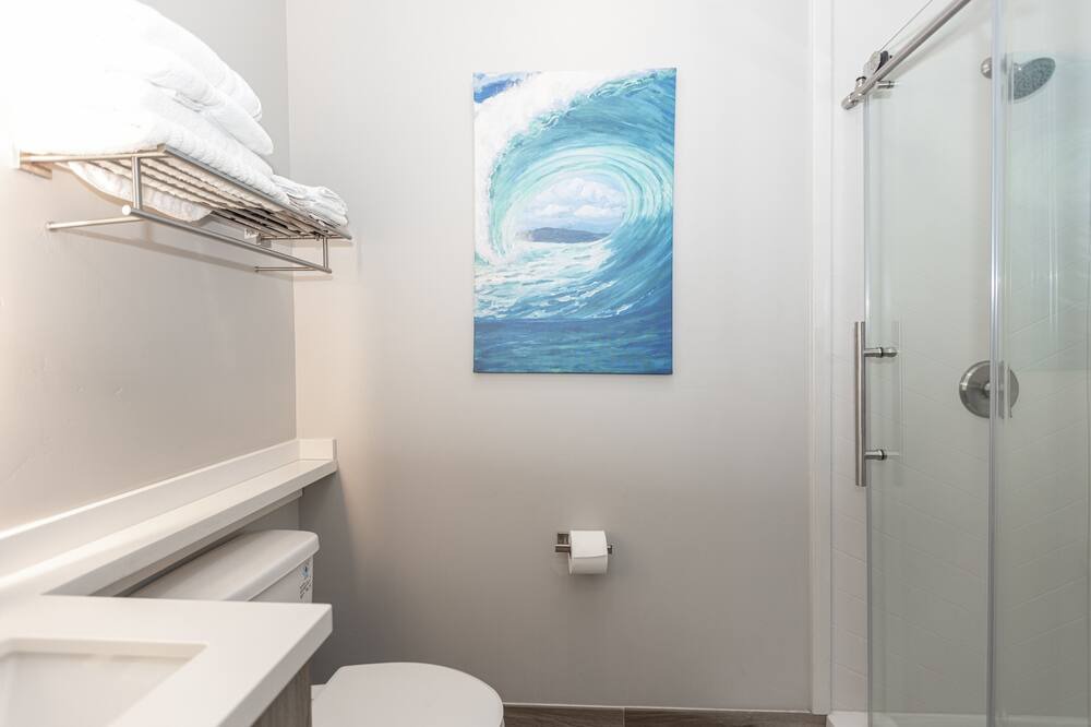 Photo of Bathroom in Mission Hills