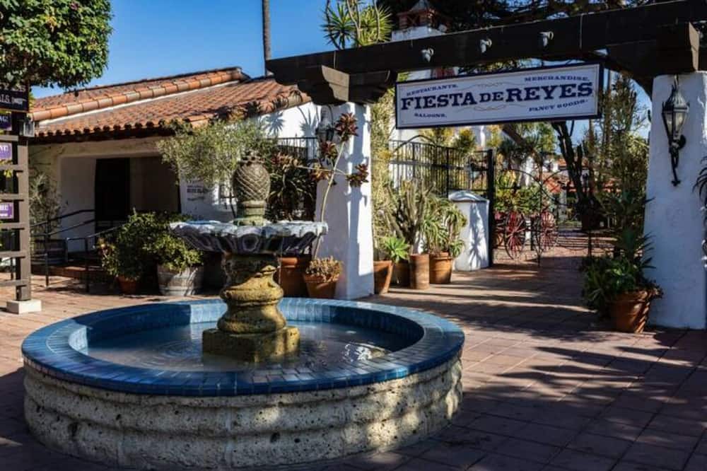 Photo of Outdoor in Mission Hills